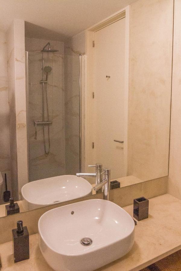 Modern Charming Loft With Balcony In Central ปอร์โต ภายนอก รูปภาพ